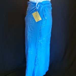Bananhot Long Sarong in Light Blue Paisley